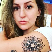 Lilian Reynolds的照片