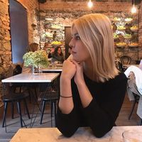 Dora Maroević的照片