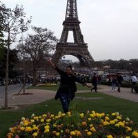 Shirley Cristina's Photo