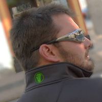 Michael Drake II的照片