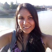 Karla López的照片