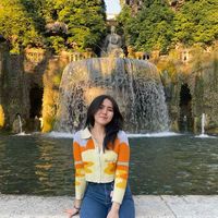 Fotos von Aidana Abi