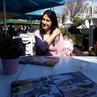 gulben eskili's Photo