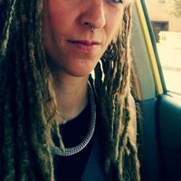 Naira  Sentir's Photo