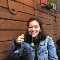 Alya Şanlı的照片