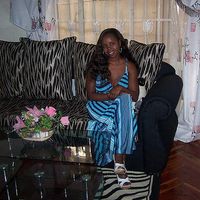 Kamary Nyambura的照片