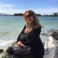 Kimberley Clayton的照片