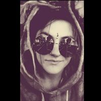 Larissa Yozcu's Photo