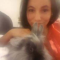 April Lewis的照片