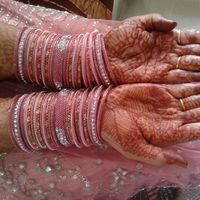 yani paradesi's Photo