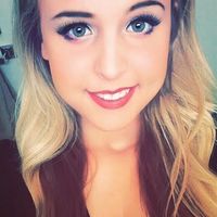 Hannah Burton的照片