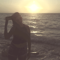 ludmila britos的照片