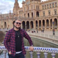 Aykan Akgün的照片