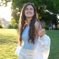 Yana Sviatkovska's Photo