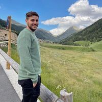 Julian Romero的照片