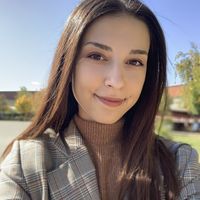 Tuğçe Sarı的照片