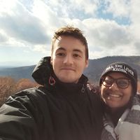 Fotos de Charlie Mealing