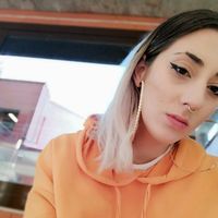 Esther Caro的照片