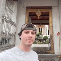 Franco Menna的照片