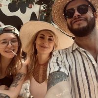 Felixe Kaya Tasker的照片