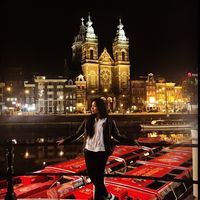 Lily Hartati的照片