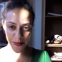 Lia Fernandes的照片