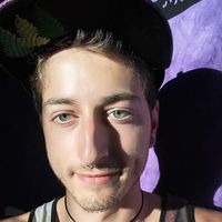 Oakley Lisson的照片