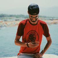 Amine Mahnani的照片