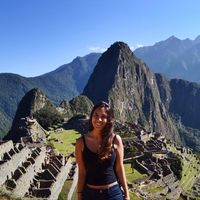 Nicole Estremadoyro的照片