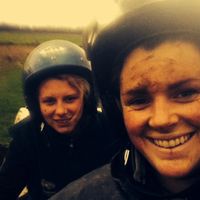 Poppy Knocker的照片