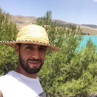 Ahmed Gharnett Jr.的照片