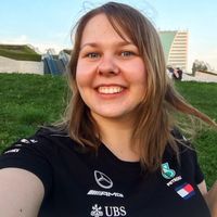 Jess Golopolosova's Photo