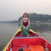 Sade Bastug的照片