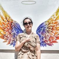 Hilal Erkvn的照片