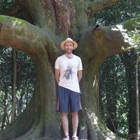 Fab 🗼🧀🍷🎸☀️🌳's Photo