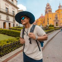 Fotos de Andres Mesías Peñaherrera