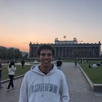 Abdelrahman Amr的照片