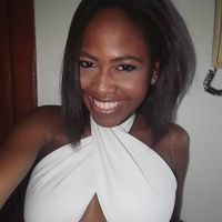 Alessandra Ferreira's Photo