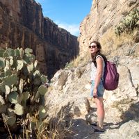 Julie Robert的照片