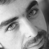 Mehmet Menekşe的照片