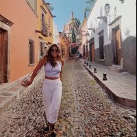 Ana Gutierrez的照片