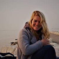 Claudia Elion的照片