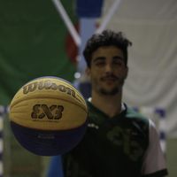 Yacine Sifodil的照片