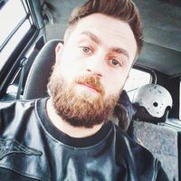 Ali Savaşçı的照片