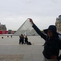 Gizem Erdem的照片