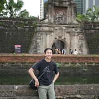 Auttapol Hogjalern的照片