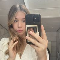 Angelina Lies's Photo