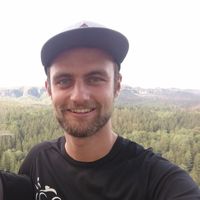 Frederic Teroerde的照片