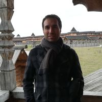 Rouzbhé ZARRINE KAFCHE的照片