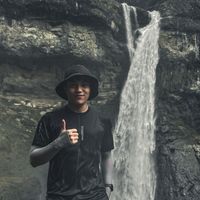 Mark Villanueva's Photo